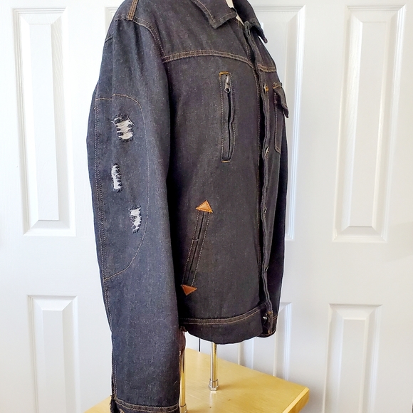 Fashion Denim Jacket RUNS SMALL - Picture 3 of 6
